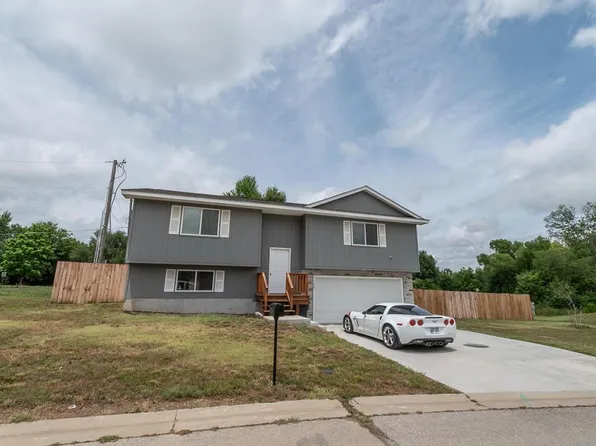 126 McCartney Ln, Neodesha, KS 66757