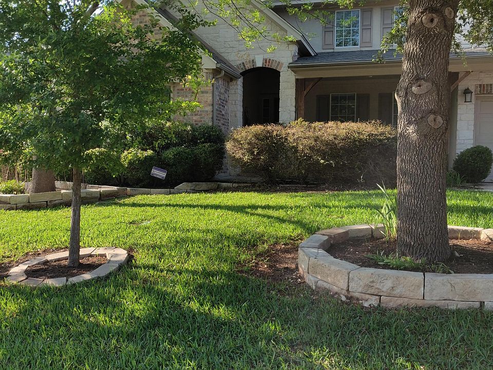 1st image of 15404 Belfin Dr