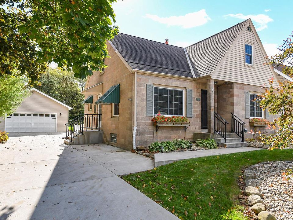 1st image of 13501 W Greenfield AVENUE