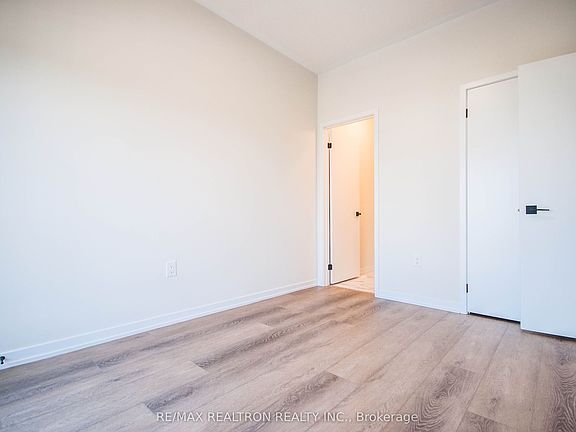 5th image of 68 Matawin Ln