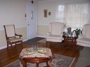 2615 W Overhill Rd, Peoria, IL 61615