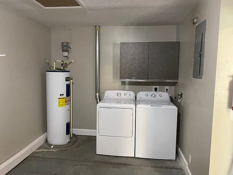 3052 Unkaterri Ln — Photo 10