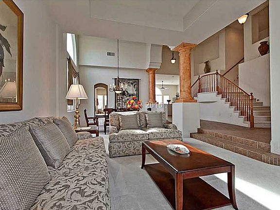 4th image of 9437 Queen Charlotte Dr