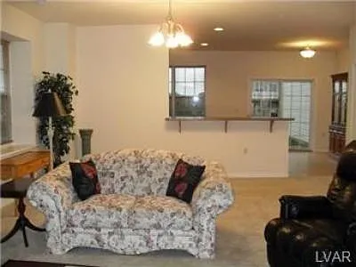7380 Pioneer Dr — Photo 7