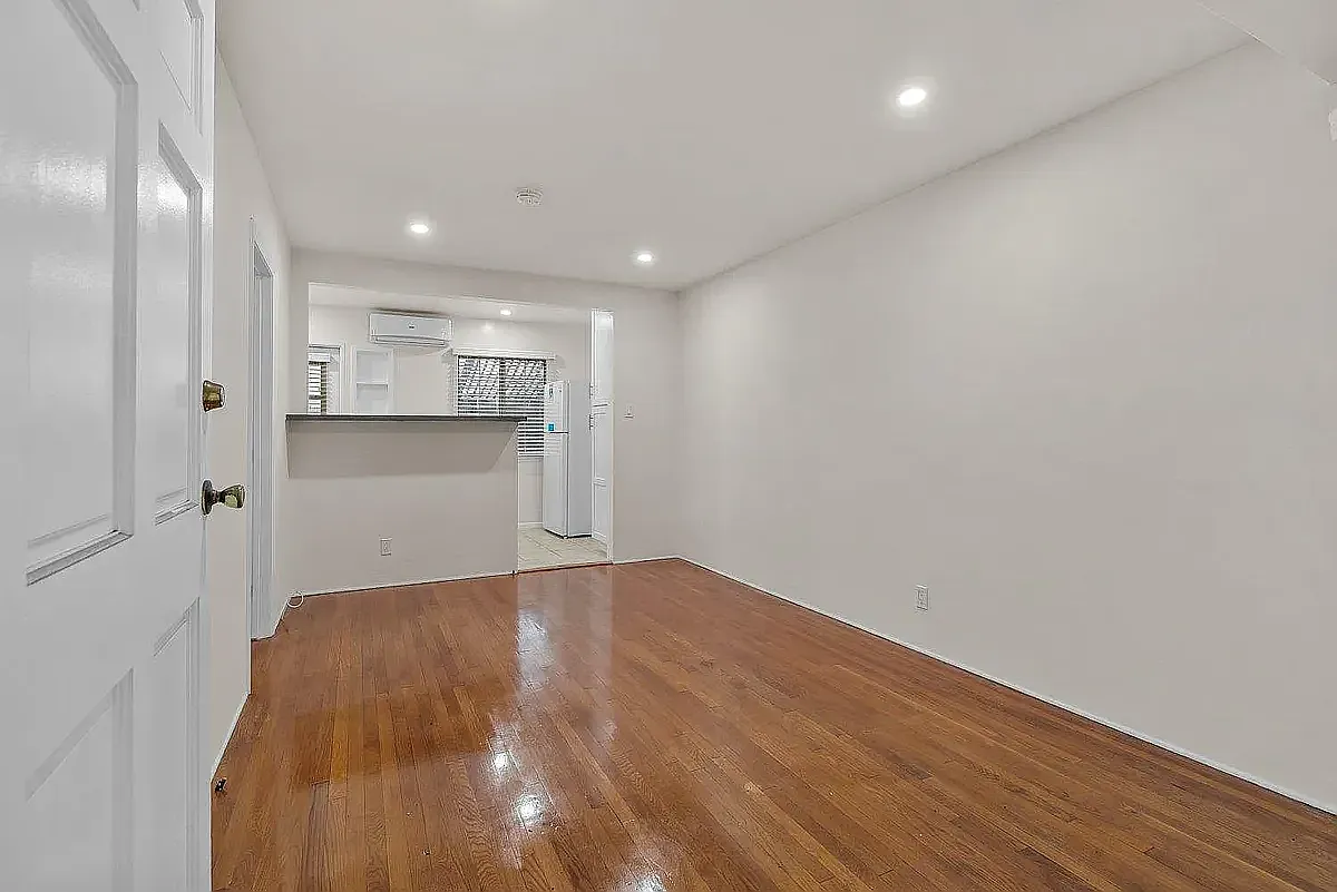 1 bed, 466 sqft, $1,950 — Photo 3
