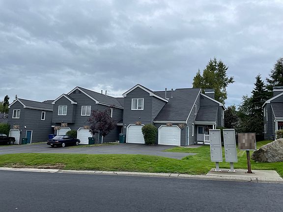 2nd image of 1511 Elcadore Cir #35