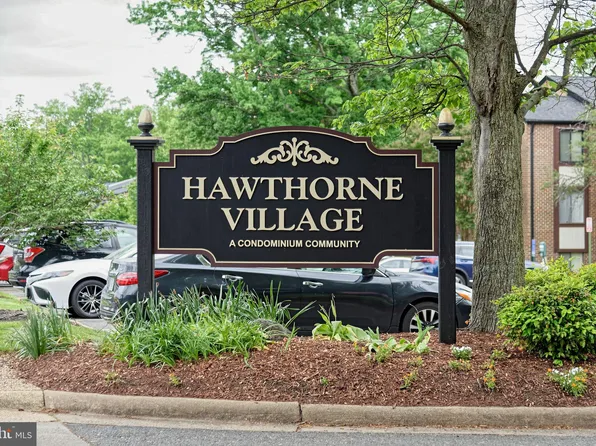 9712 Kingsbridge Dr APT 102, Fairfax, VA 22031