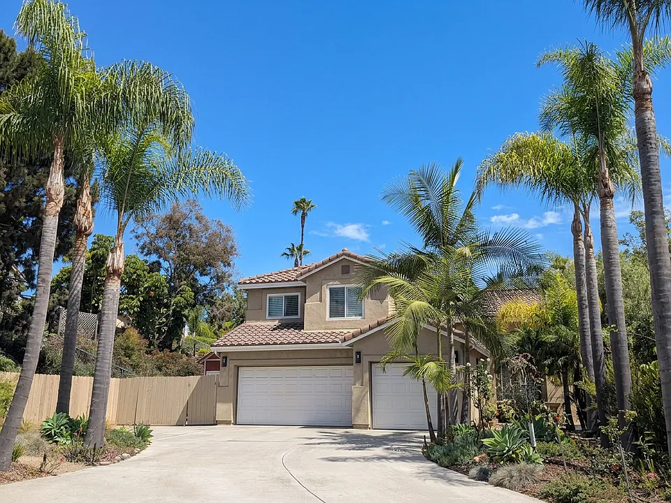 8995 Hampe Ct