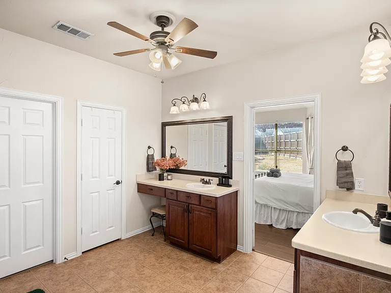 201 Barkley Dr — Photo 21