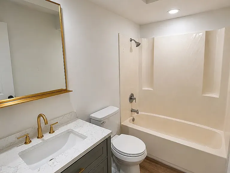 1203 N Bitting Ave #4 — Photo 6