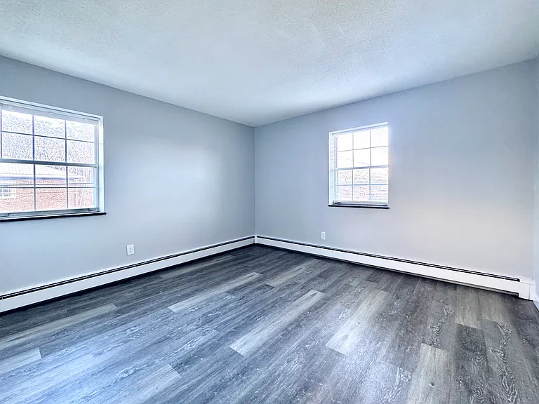 128 North St #10 — Photo 5