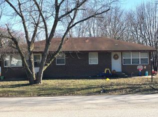 408 S Elm St, Saint Joseph, IL
