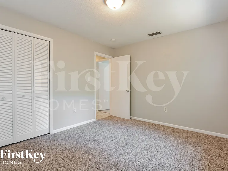 928 N Rossiter St — Photo 12