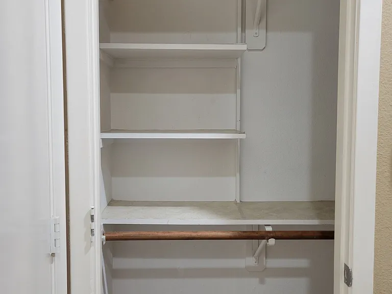 3010 Caroline St — Photo 18