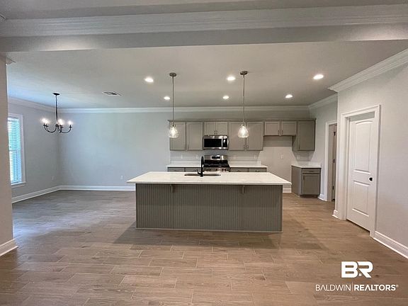 3rd image of 1630 Fenton Cir