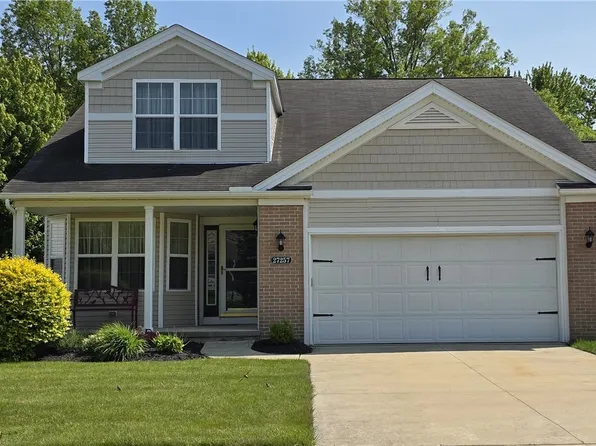 27257 Emerald Oval S, Olmsted Twp, OH 44138