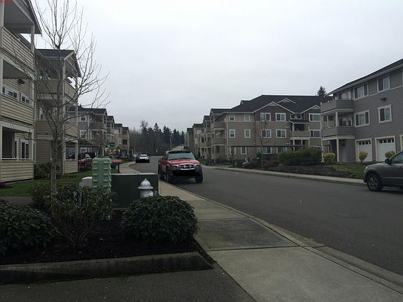 4th image of 13405 97th Ave E Unit 108