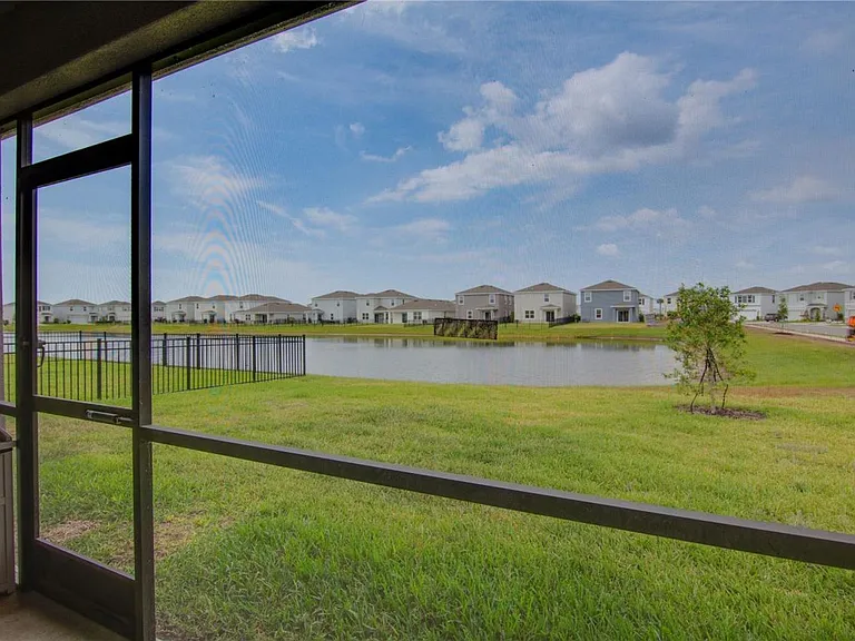 16929 Yard Spring Dr — Photo 4