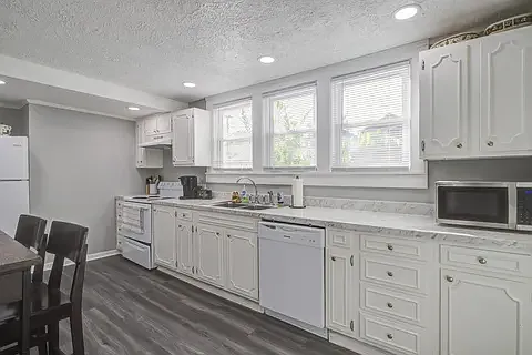307 Hamilton St — Photo 18