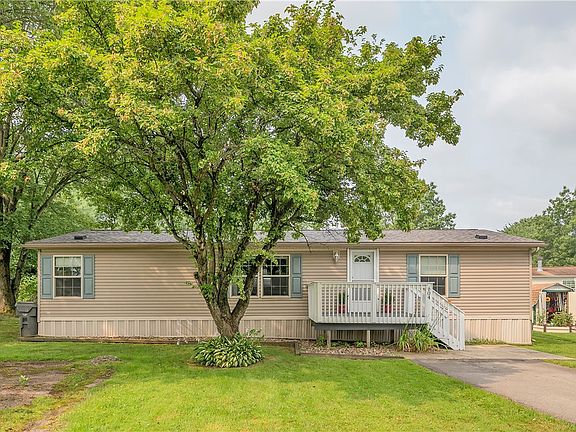 2nd image of 604 Country Vue Ct