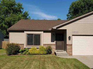 39862 Bridgeview St, Harrison Township, MI