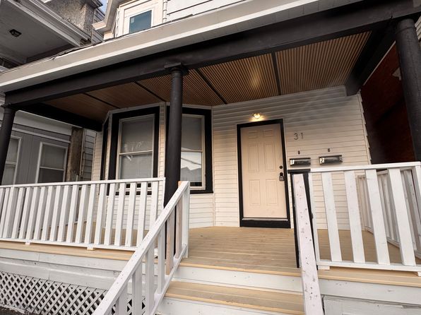 31 Bertha St #2