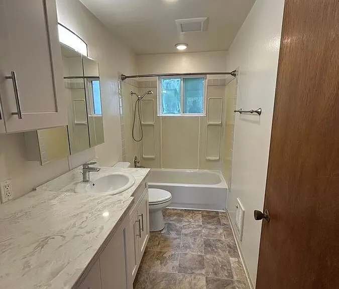 845 W Nickerson St #4 — Photo 14