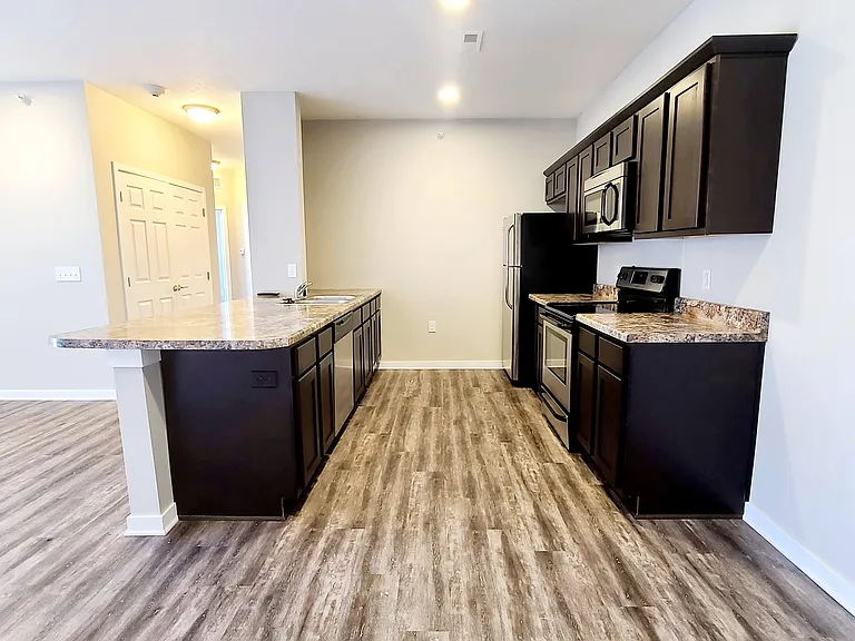 Johnston Gardens Apartments — Photo 12