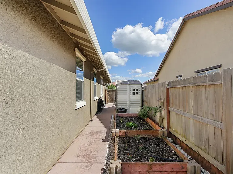3652 Edington Dr — Photo 61