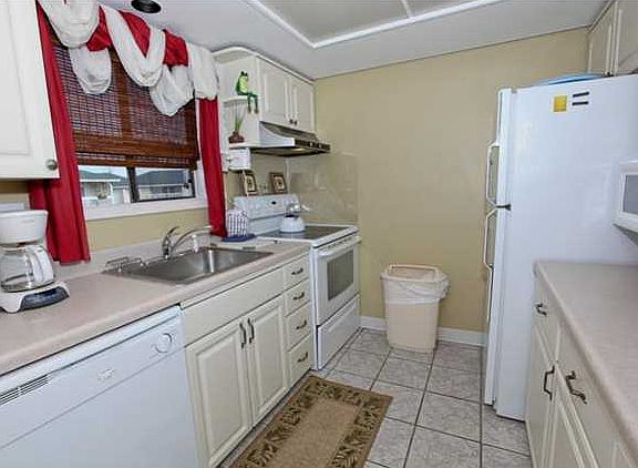 4th image of 775 Gulf Shore Dr Unit 2057