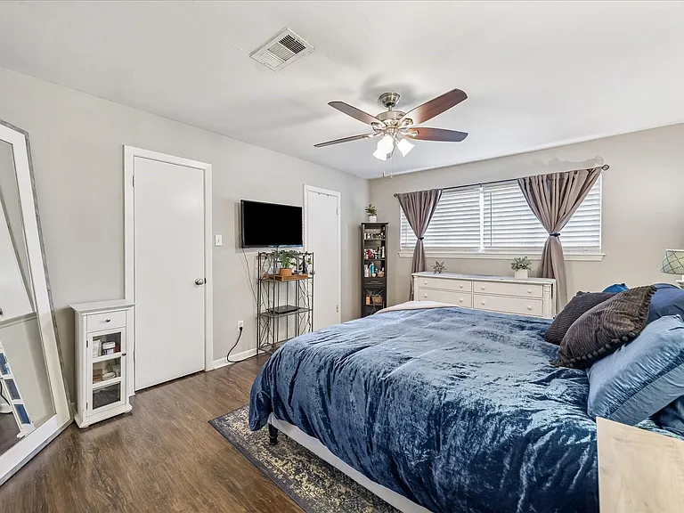 5811 Spruce Forest Dr — Photo 11