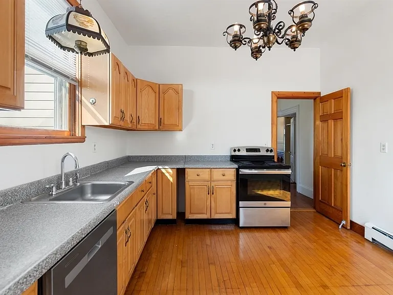 79 Prospect St #2 — Photo 11