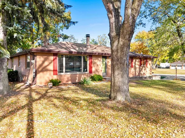 778 Glory Rd, Green Bay, WI 54304