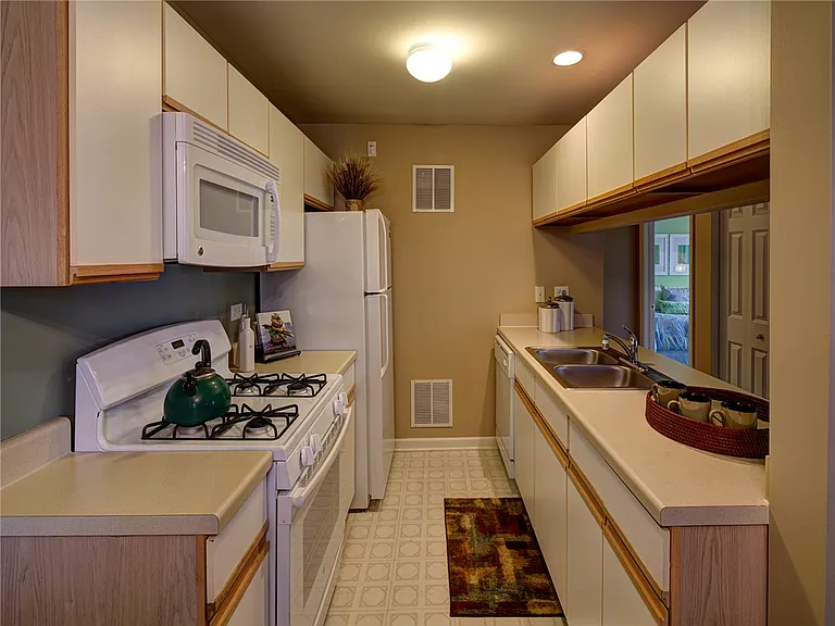 HighPoint Community Apartments — Photo 20