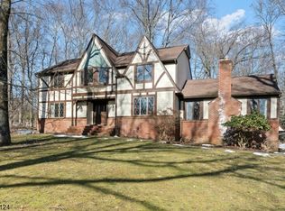 1 Deer Run, Sparta, NJ 07871