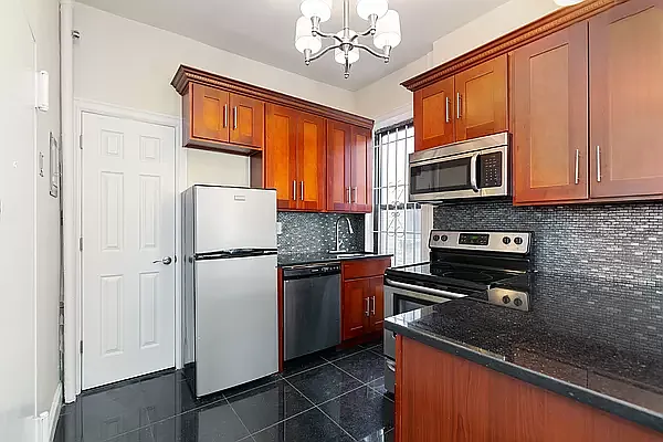 Rented by REAL New York | media 2