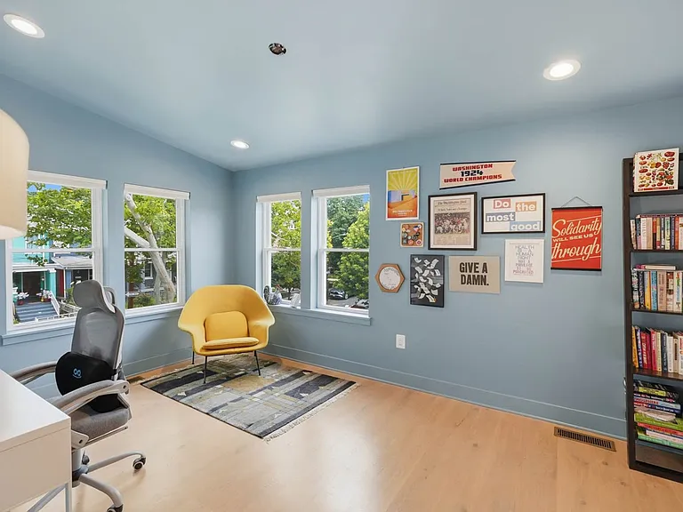 5521 3rd St NW #2 — Photo 31
