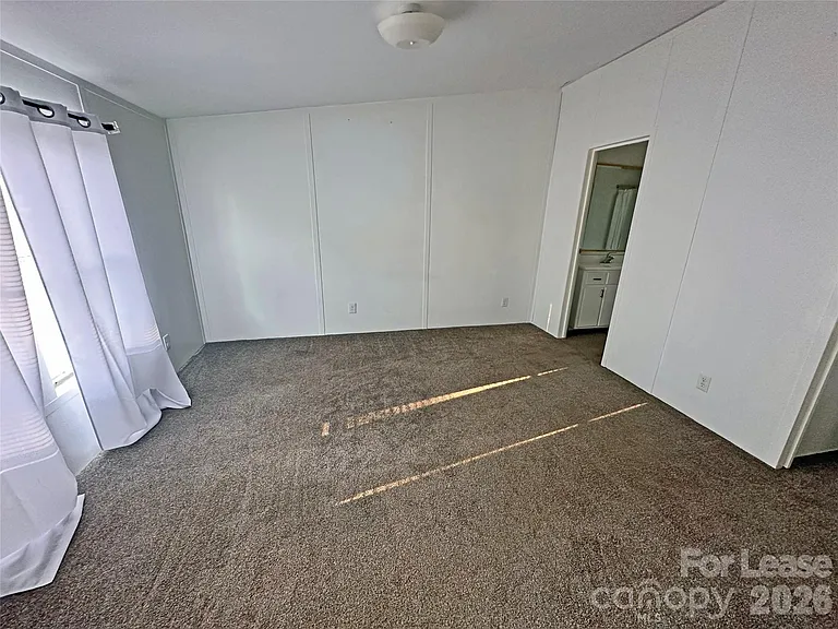 1844 Drew Dr — Photo 20