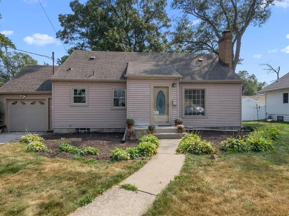 2628 Lincoln Ave, Highland, IN 46322