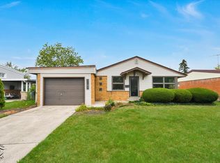 7502 Palma Ln, Morton Grove, IL 60053