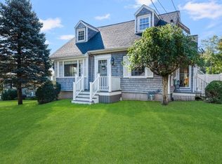 10 Bourne Rd, Swansea, MA 02777