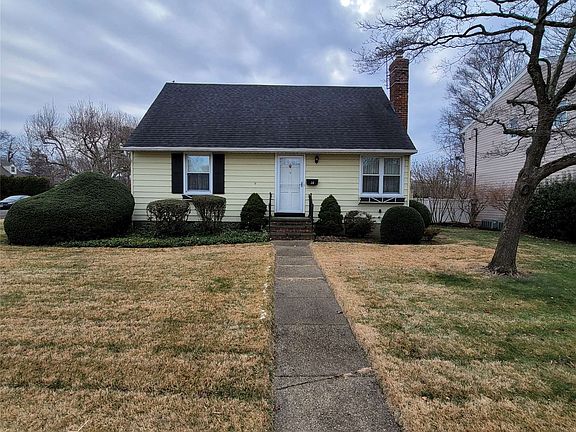 2nd image of 14 Andover Pl