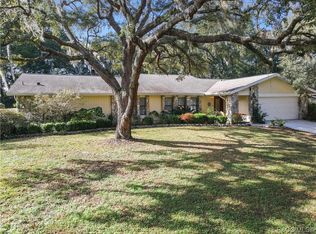 830 N McGowan Ave, Crystal River, FL 34429