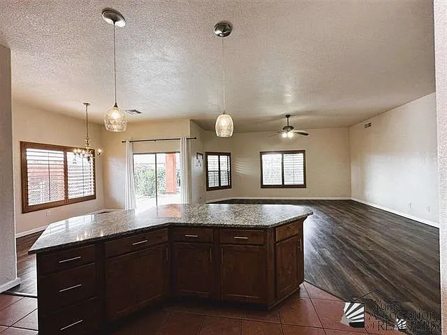 11857 E 27th Pl — Photo 8