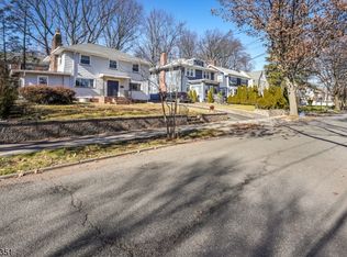 40 Willard Ave, Bloomfield, NJ 07003