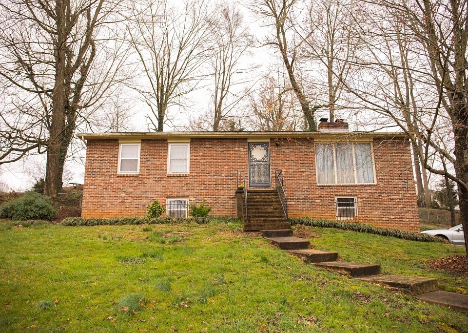1st image of 2901 Muskett Dr