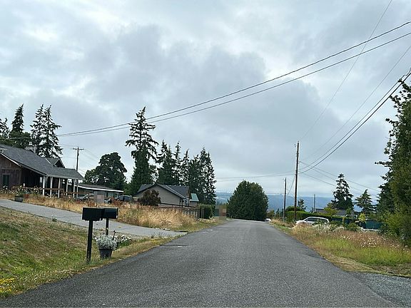 5th image of 1970 Cascade View Dr