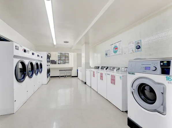 3215 Avenue H image 19 of 20