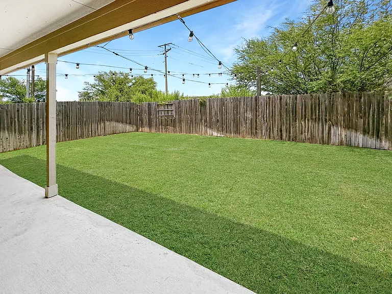518 Summersweet Rd — Photo 4