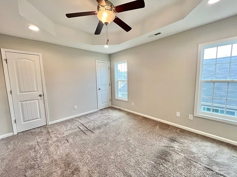 74 Griffith Pl — Photo 9